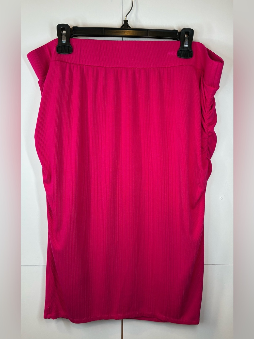 Torrid Fuschia Pink Ribbed Ruched Side Bodycon Pencil Skirt Size 2/2X